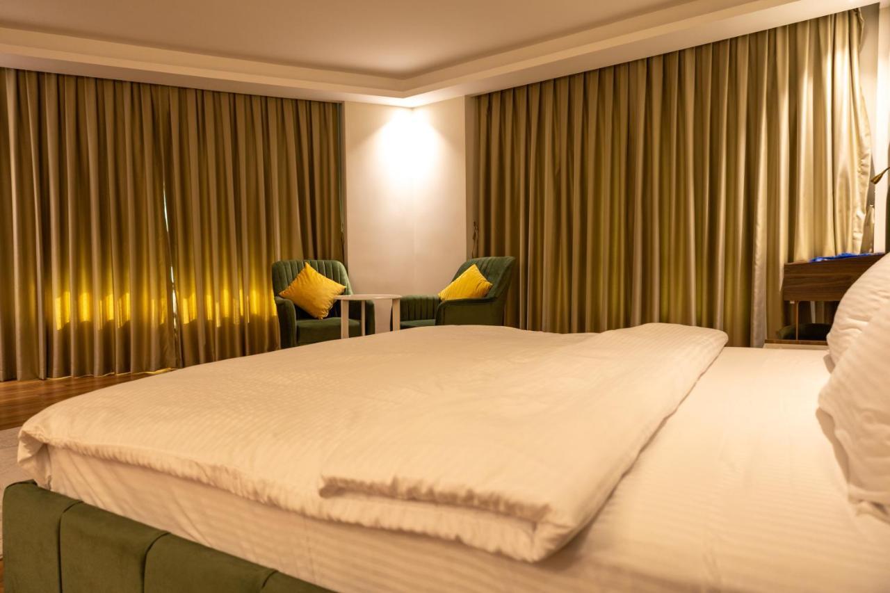 Grand Luxury Aparthotel Yalova  Exterior photo